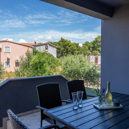 Apartament Horjan