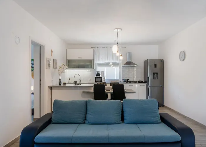 Horjan 아파트 비르