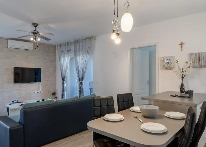 Horjan 아파트 비르