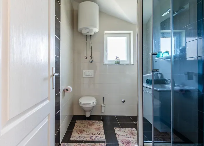 Horjan 아파트 비르